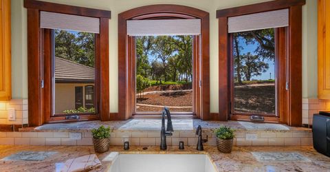 10165 Coyote Ridge Ct, Auburn, CA 95602 Photo