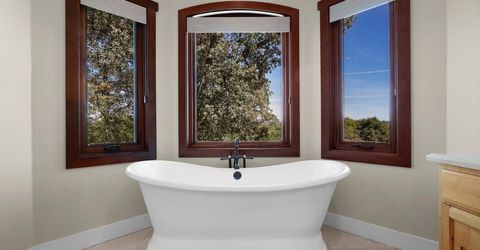 10165 Coyote Ridge Ct, Auburn, CA 95602 Photo