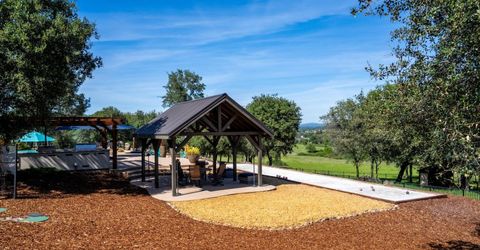 10165 Coyote Ridge Ct, Auburn, CA 95602 Photo