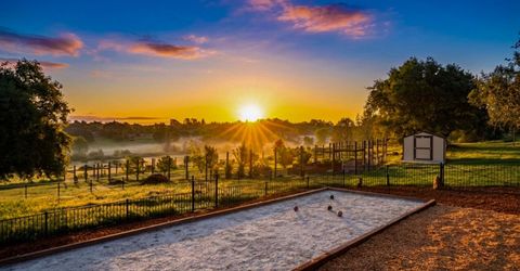 10165 Coyote Ridge Ct, Auburn, CA 95602 Photo