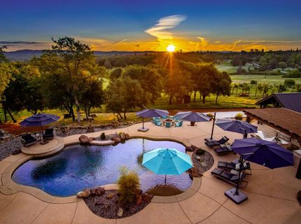 10165 Coyote Ridge Ct, Auburn, CA 95602 Photo