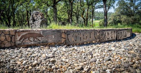 10165 Coyote Ridge Ct, Auburn, CA 95602 Photo