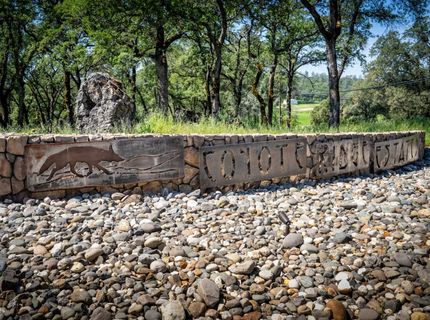 10165 Coyote Ridge Ct, Auburn, CA 95602 Photo