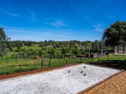 10165 Coyote Ridge Ct, Auburn, CA 95602 Photo