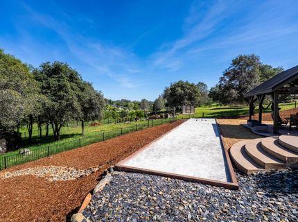 10165 Coyote Ridge Ct, Auburn, CA 95602 Photo