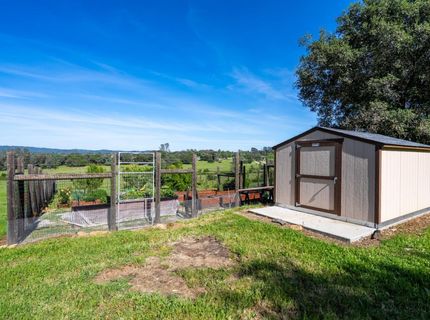 10165 Coyote Ridge Ct, Auburn, CA 95602 Photo