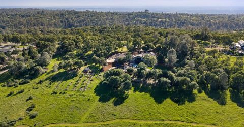 10165 Coyote Ridge Ct, Auburn, CA 95602 Photo