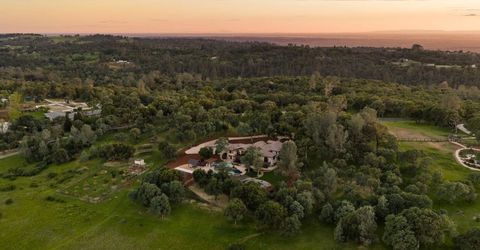 10165 Coyote Ridge Ct, Auburn, CA 95602 Photo