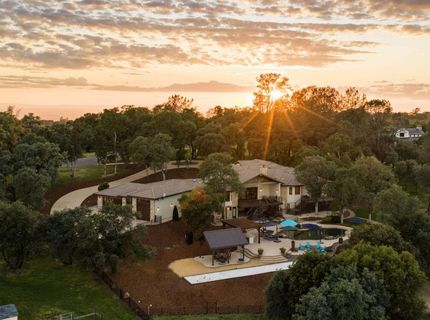 10165 Coyote Ridge Ct, Auburn, CA 95602 Photo