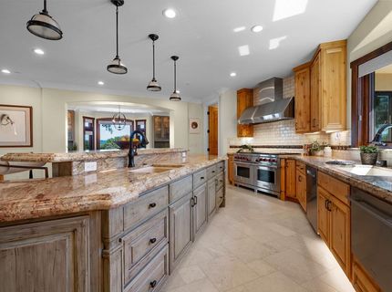 10165 Coyote Ridge Ct, Auburn, CA 95602 Photo