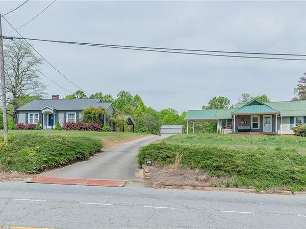 4717 Kernersville Road , Kernersville, NC 27284