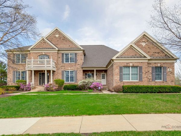 6 Turnbury Court , Hawthorn Woods, IL 60047