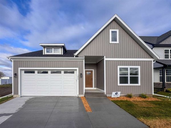 1275 Eisenhower Blvd., Unit Lot 3, North Liberty, IA 52317