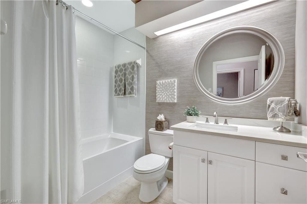 8661 Piazza Del Lago Cir, Unit 204, Estero, FL 33928 Photo