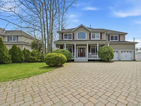 20 E Main Street , Huntington, NY 11743