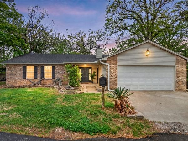 8517 Spruce Drive , Rogers, AR 72756