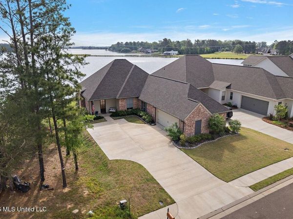 146 Herons Bay Circle, Madison, MS 39110