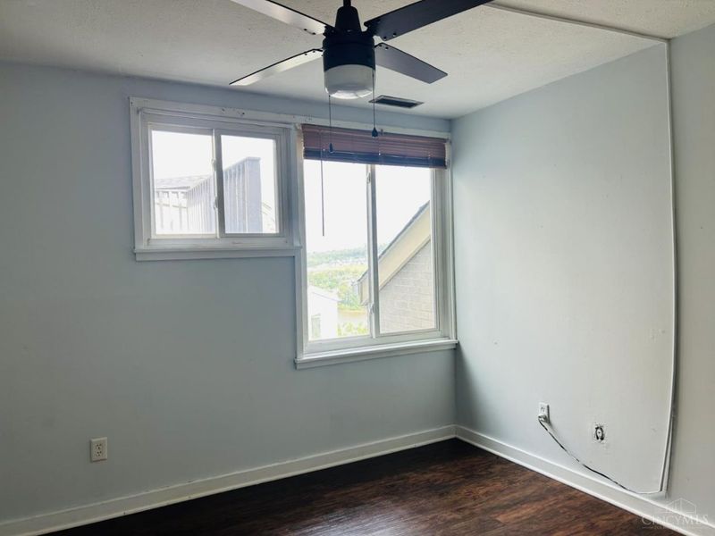 490 Mount Hope Avenue, Unit 508, Cincinnati, OH 45204 Photo 9