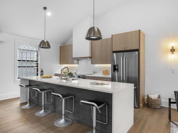 132 - 134 Elm Street, Unit 132, Marblehead, MA 01945