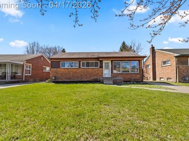 33091 Barton Street, Garden City, MI 48135