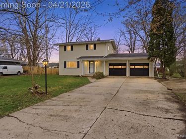 4450 Westway Drive, Flint Twp, MI 48473