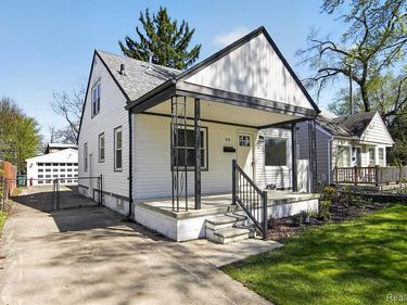 313 S Edison Avenue, Royal Oak, MI 48067