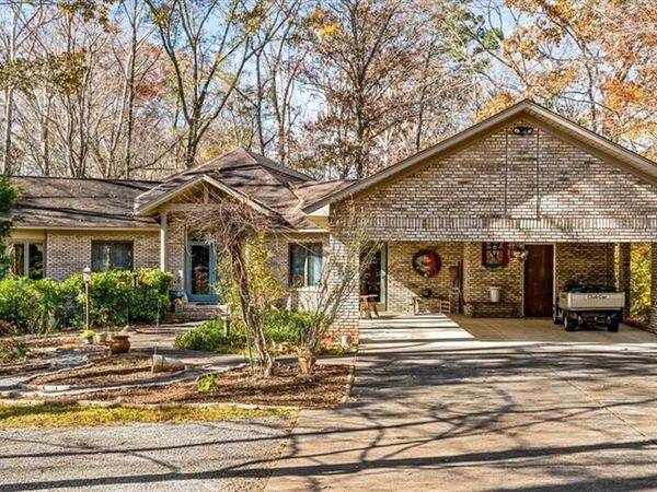 371 Farmington Road , Mocksville, NC 27028