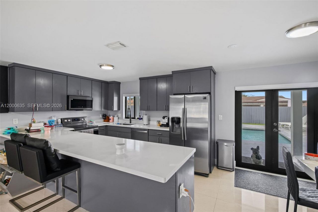 12535 SW 31st Ter, Miami, FL 33175 Photo