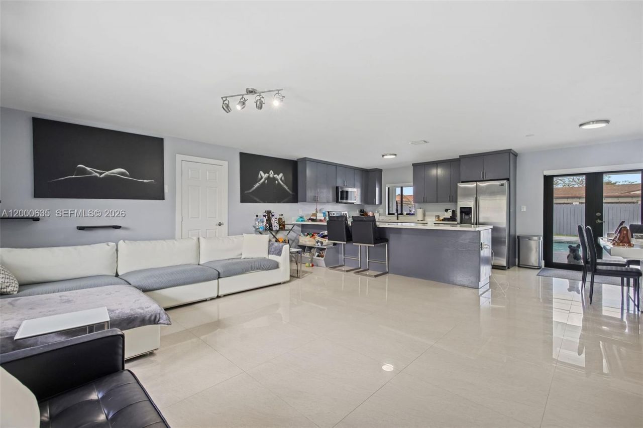 12535 SW 31st Ter, Miami, FL 33175 Photo