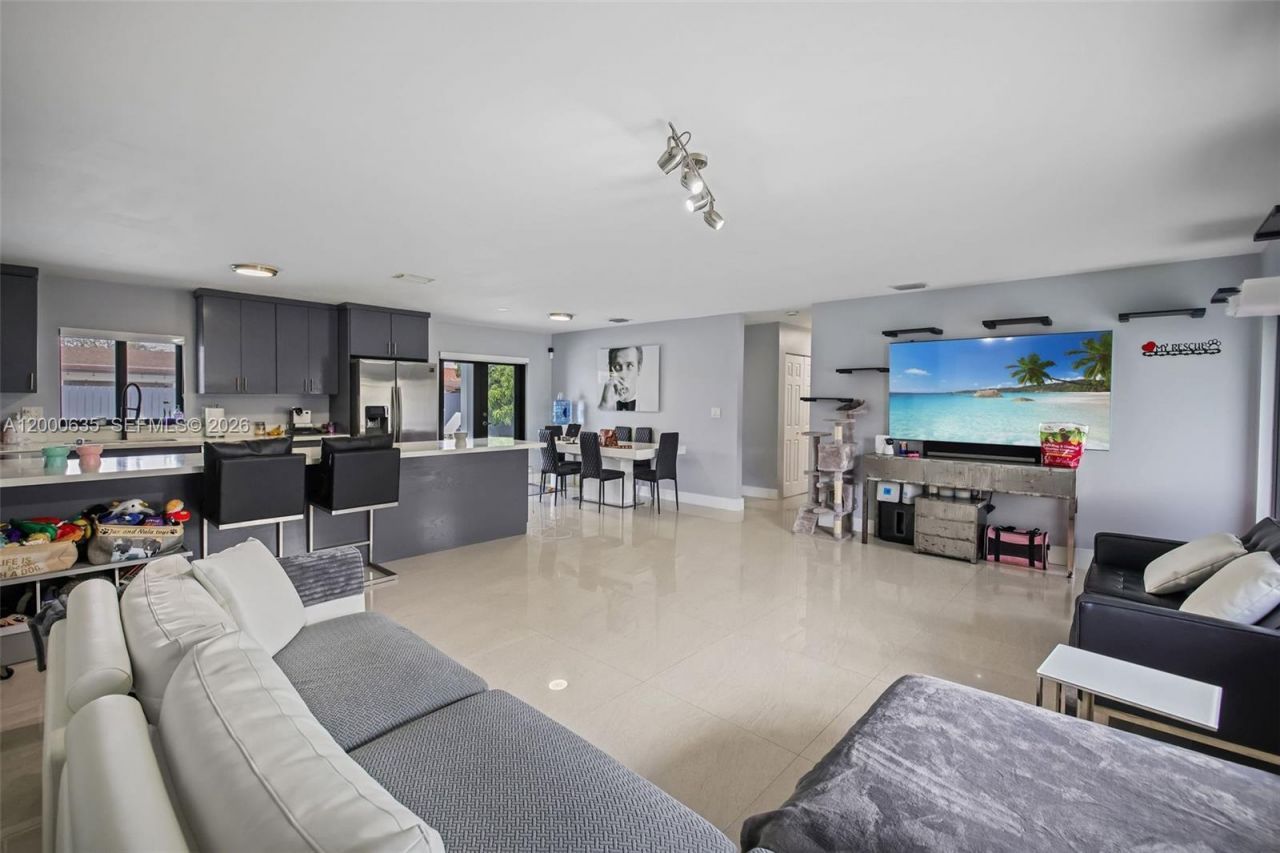 12535 SW 31st Ter, Miami, FL 33175 Photo