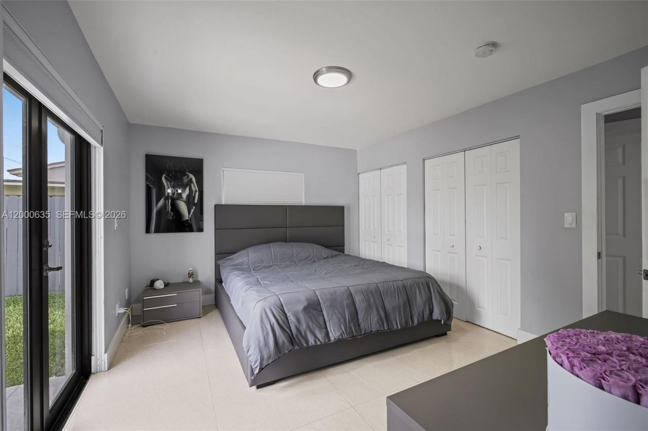 12535 SW 31st Ter, Miami, FL 33175 Photo