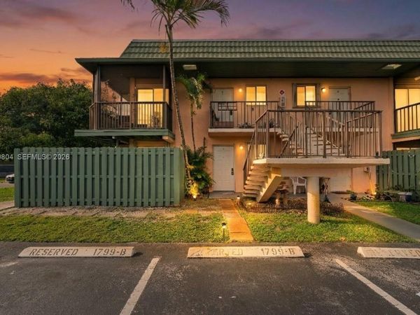 1799 Fairview Villas Dr , Unit 1, Palm Springs, FL 33406