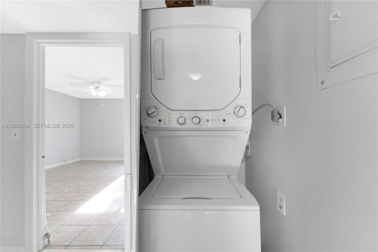 1799 Fairview Villas Dr , Unit 1, Palm Springs, FL 33406 Photo