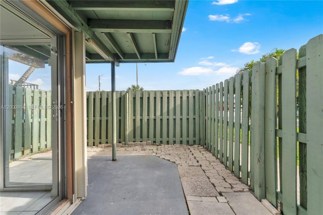 1799 Fairview Villas Dr , Unit 1, Palm Springs, FL 33406 Photo