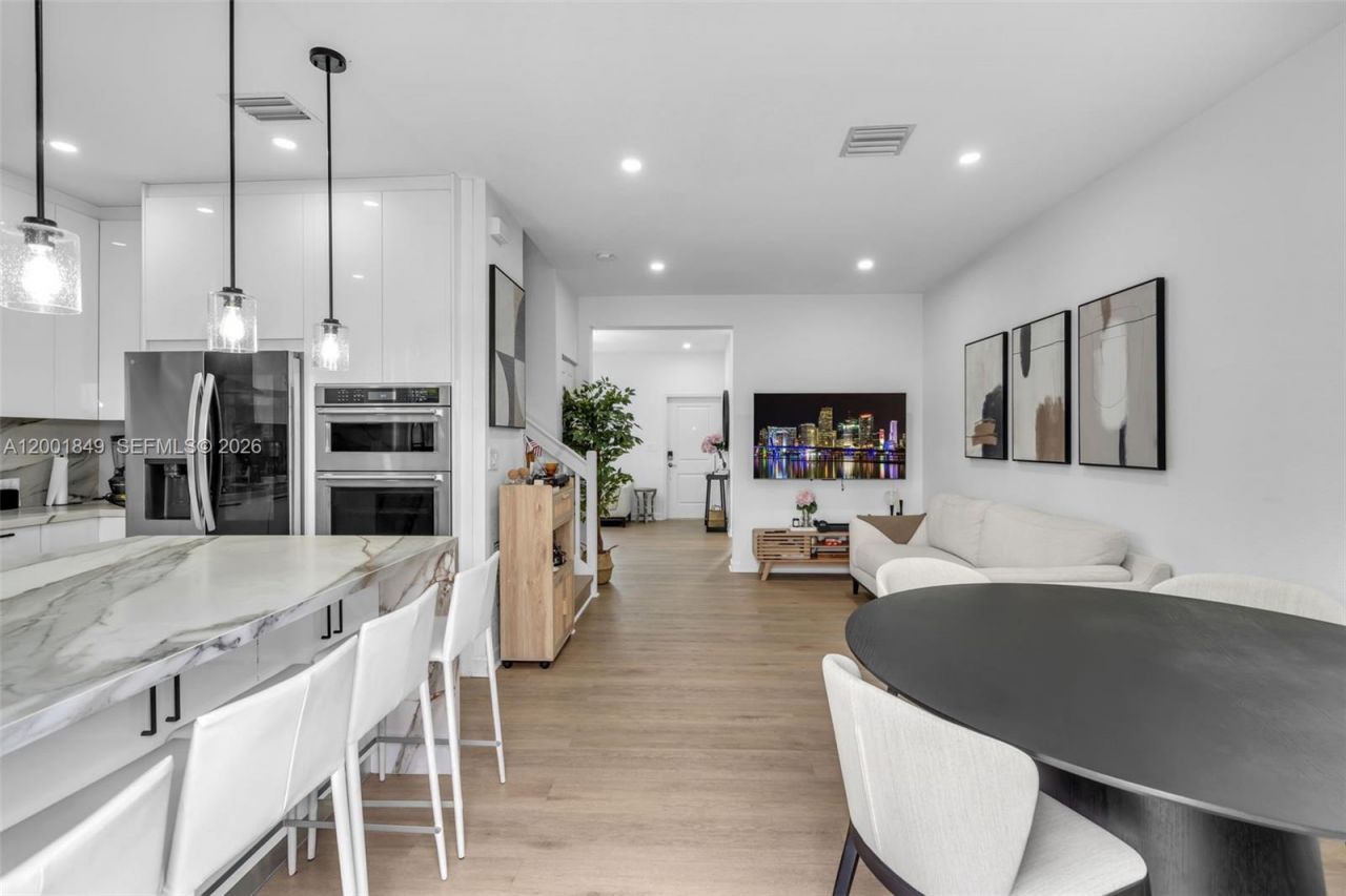 21444 NE 2nd Path, Miami, FL 33179 Photo