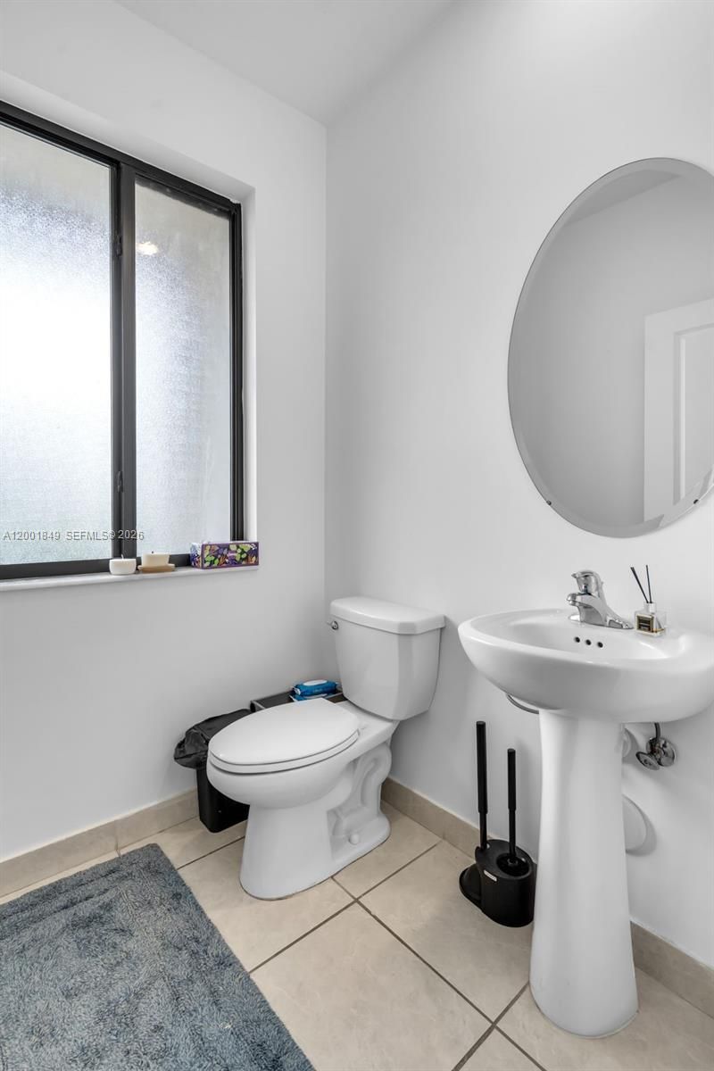 21444 NE 2nd Path, Miami, FL 33179 Photo