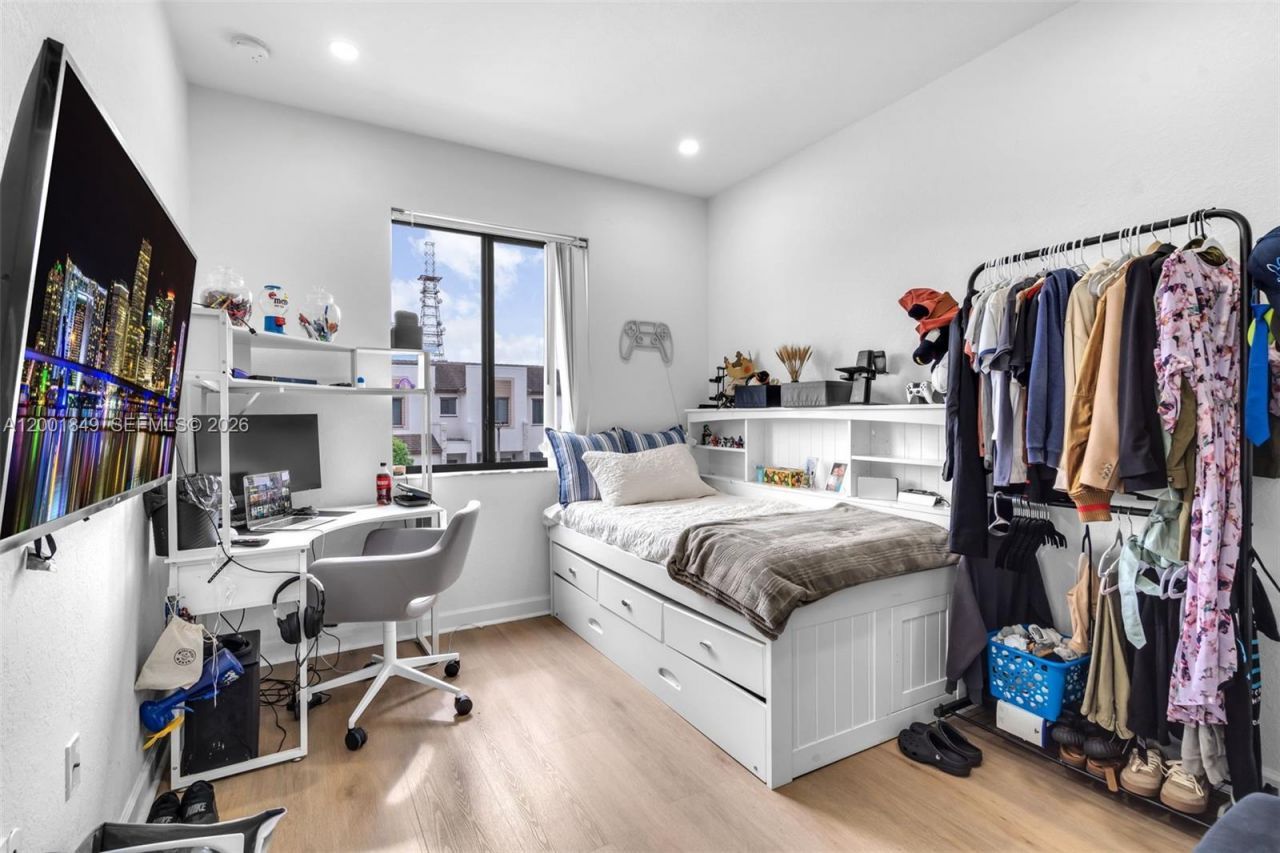 21444 NE 2nd Path, Miami, FL 33179 Photo