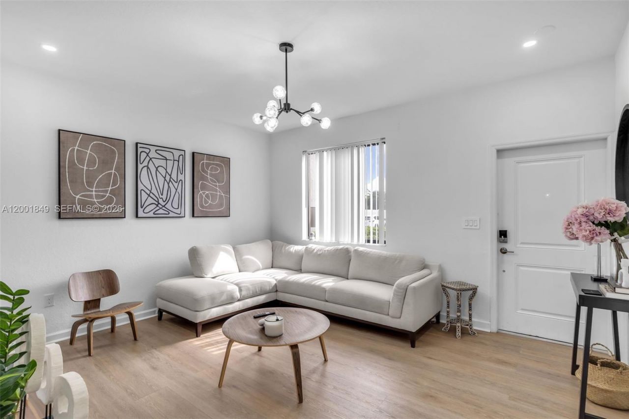 21444 NE 2nd Path, Miami, FL 33179 Photo