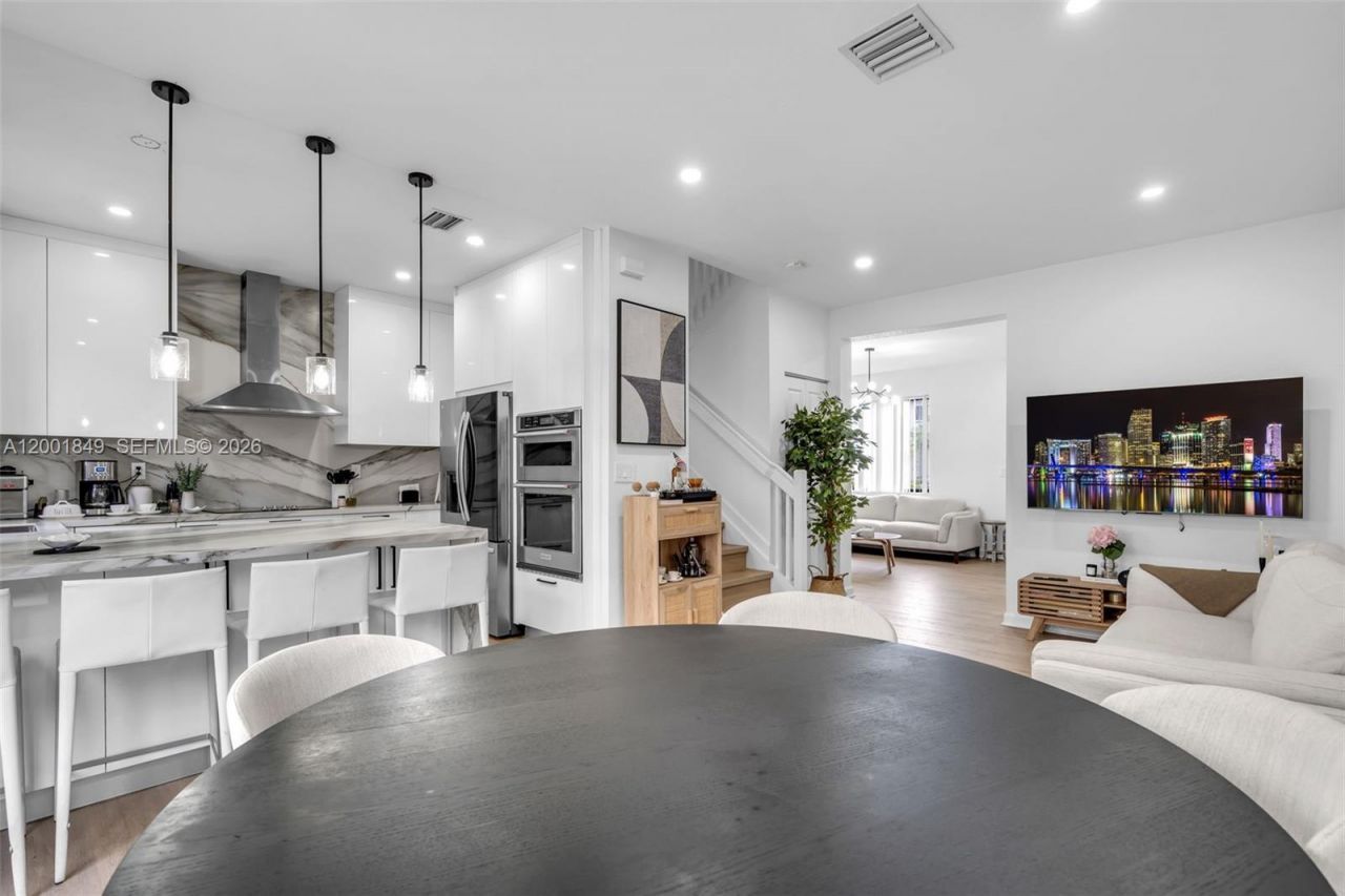 21444 NE 2nd Path, Miami, FL 33179 Photo