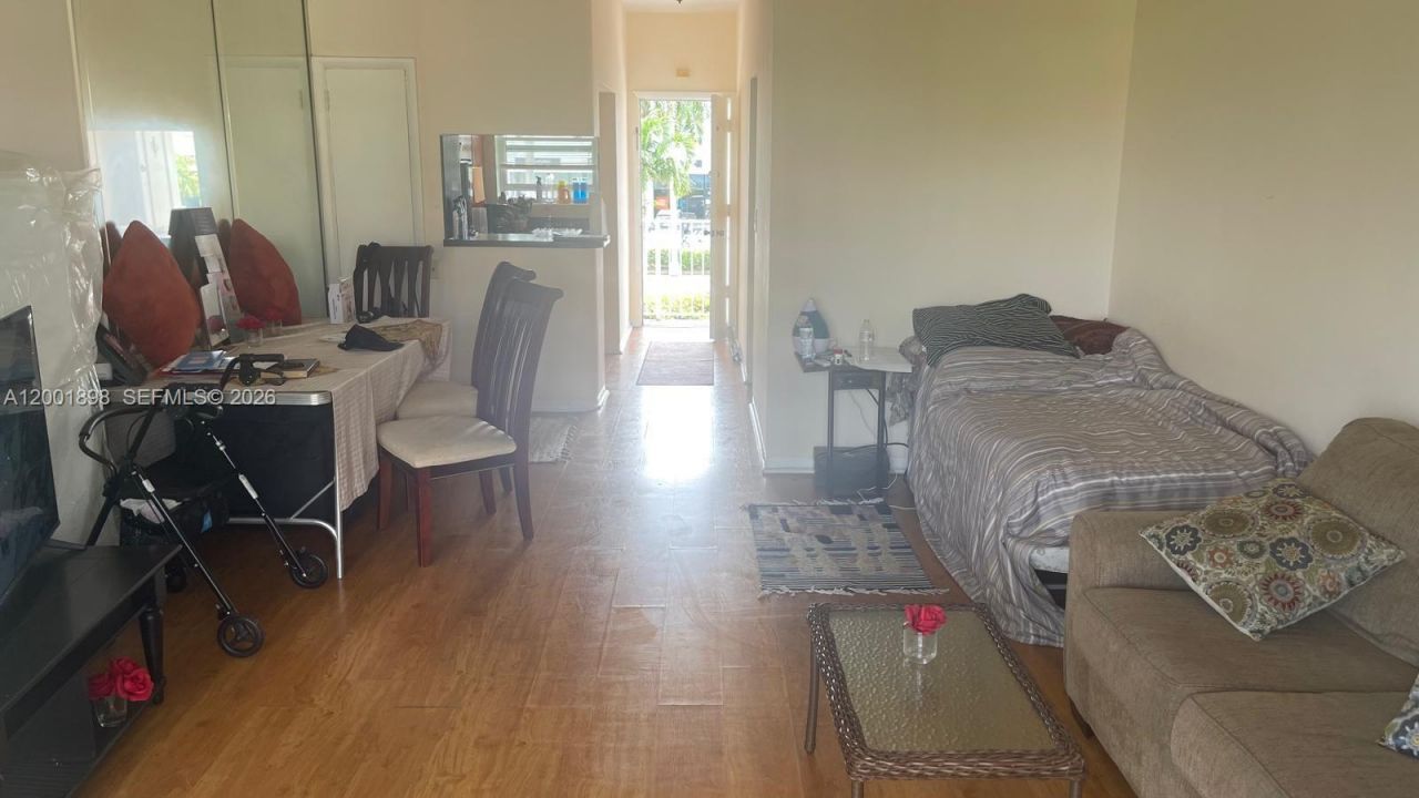 2225 NE 123rd St, Unit 204, North Miami, FL 33181 Photo