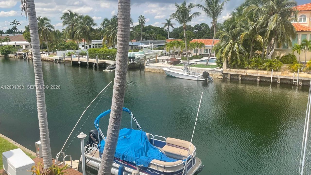 2225 NE 123rd St, Unit 204, North Miami, FL 33181 Photo