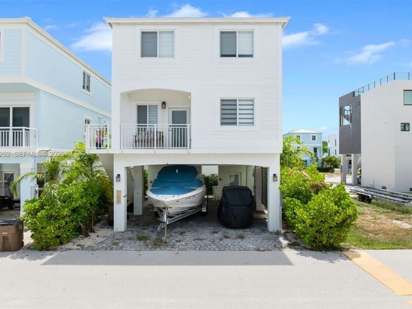 94825 Overseas Hwy 100, Key Largo, FL 33037