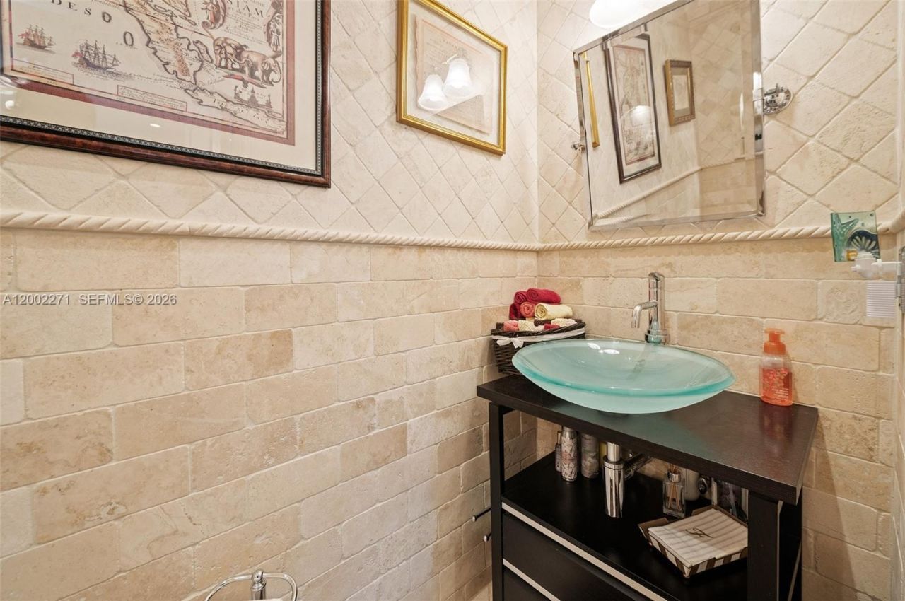 10740 SW 74th Ct, Pinecrest, FL 33156 Photo