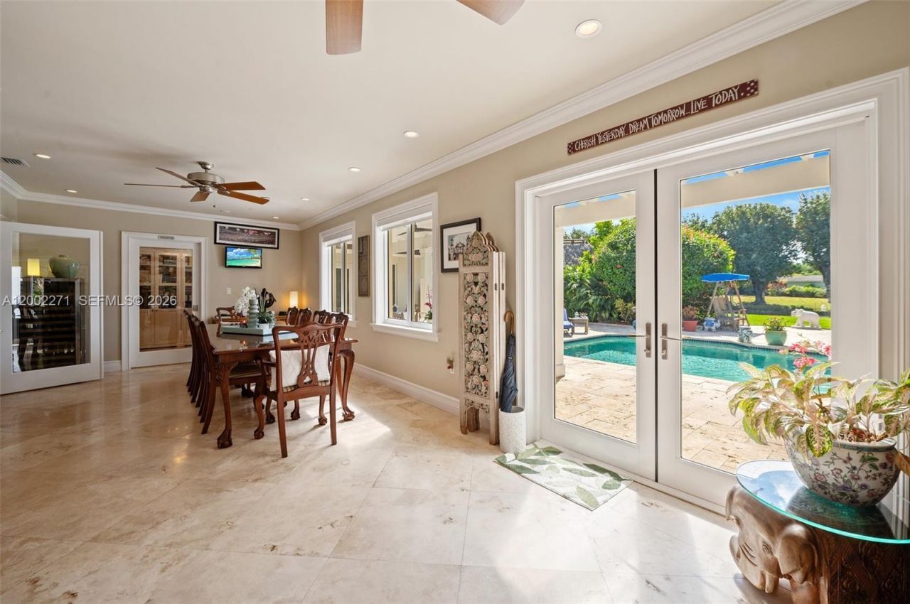 10740 SW 74th Ct, Pinecrest, FL 33156 Photo