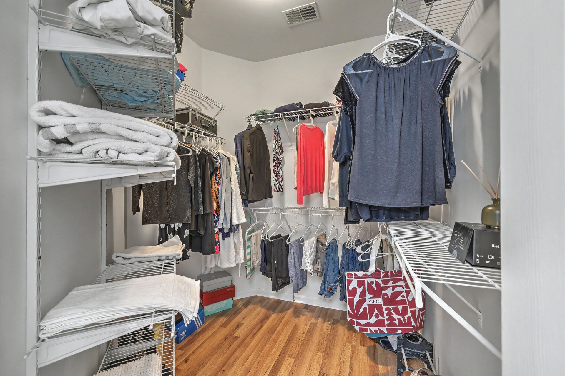 1728 Alan Brooke Drive Photo 27