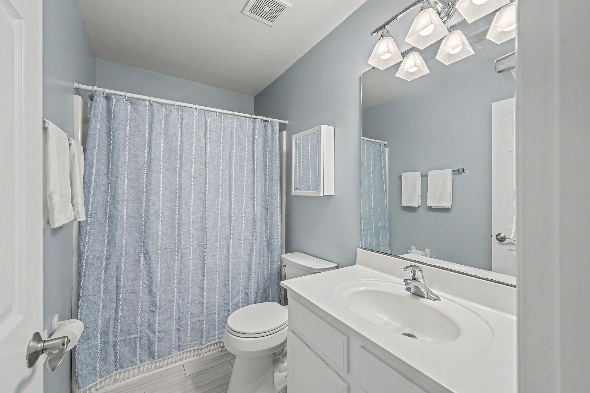 1728 Alan Brooke Drive Photo 35