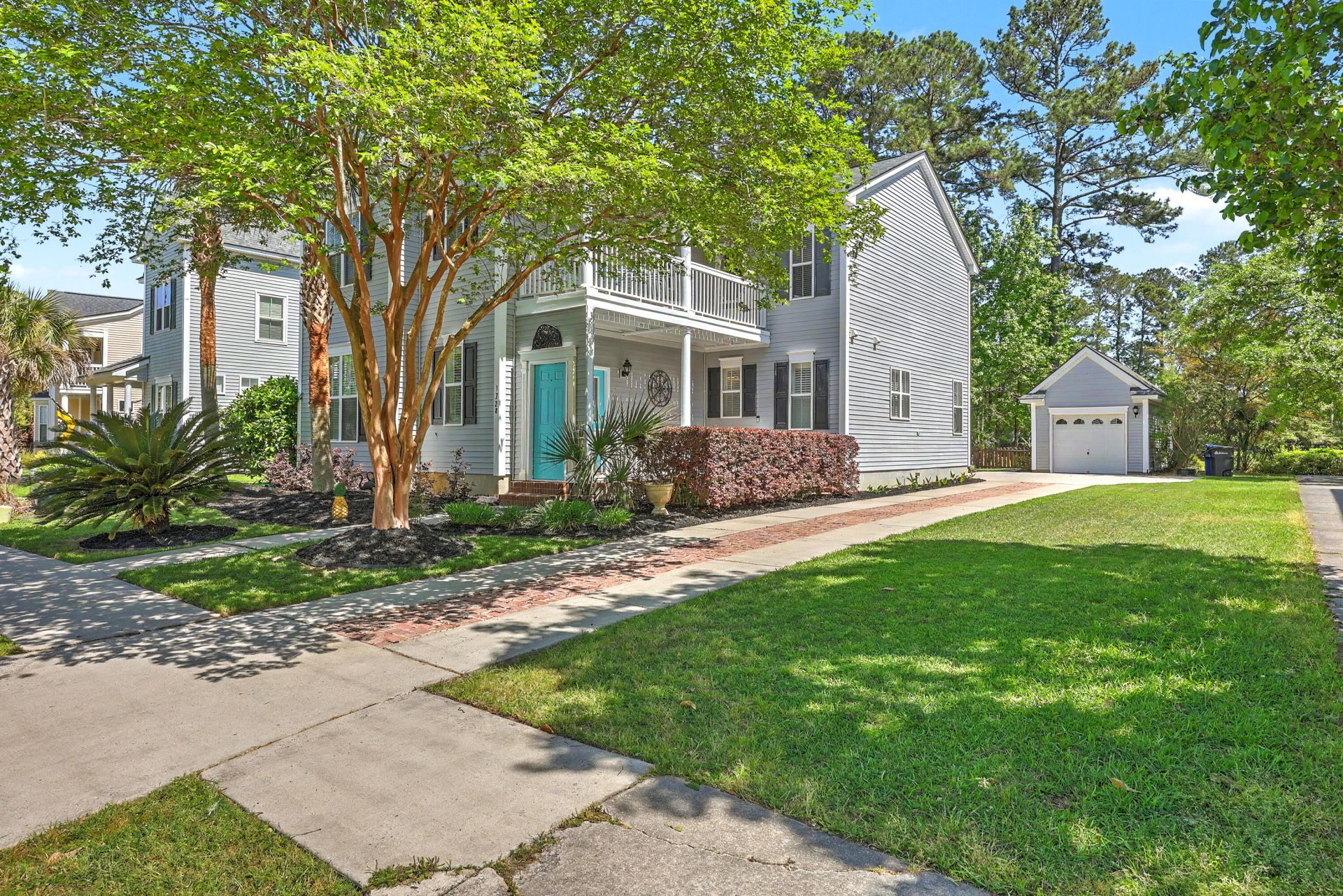1728 Alan Brooke Drive Photo 4