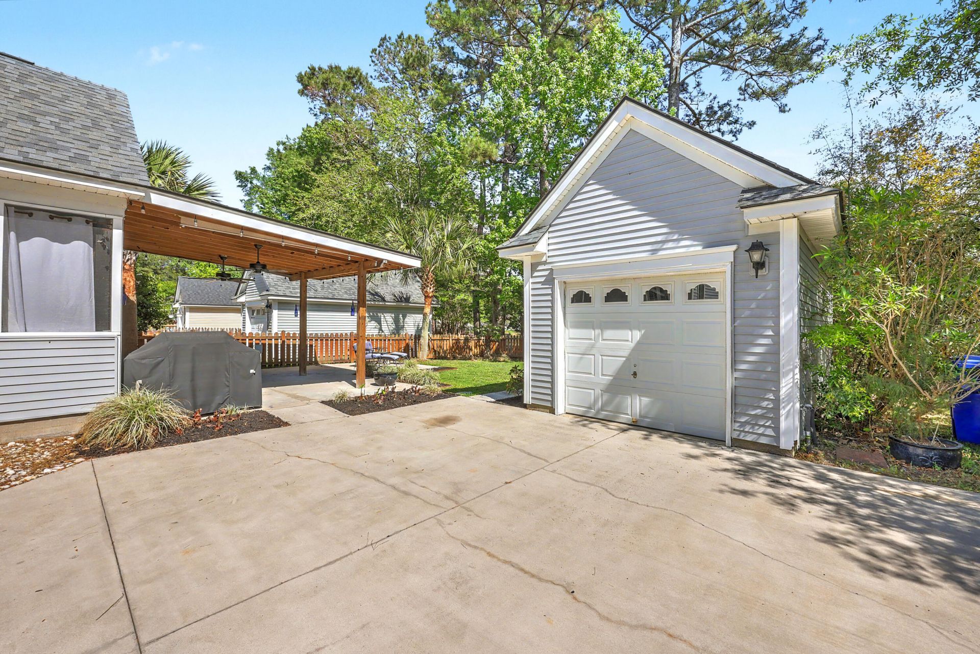 1728 Alan Brooke Drive Photo 48