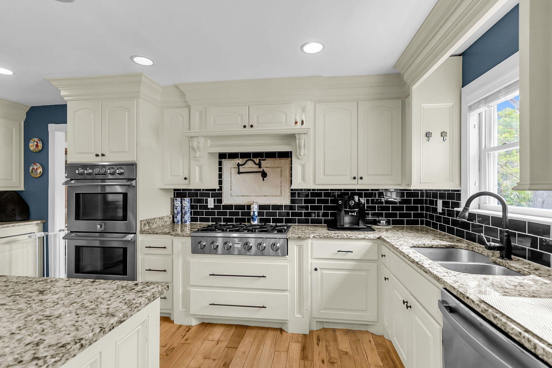 7 Forest Creek Court Photo 11