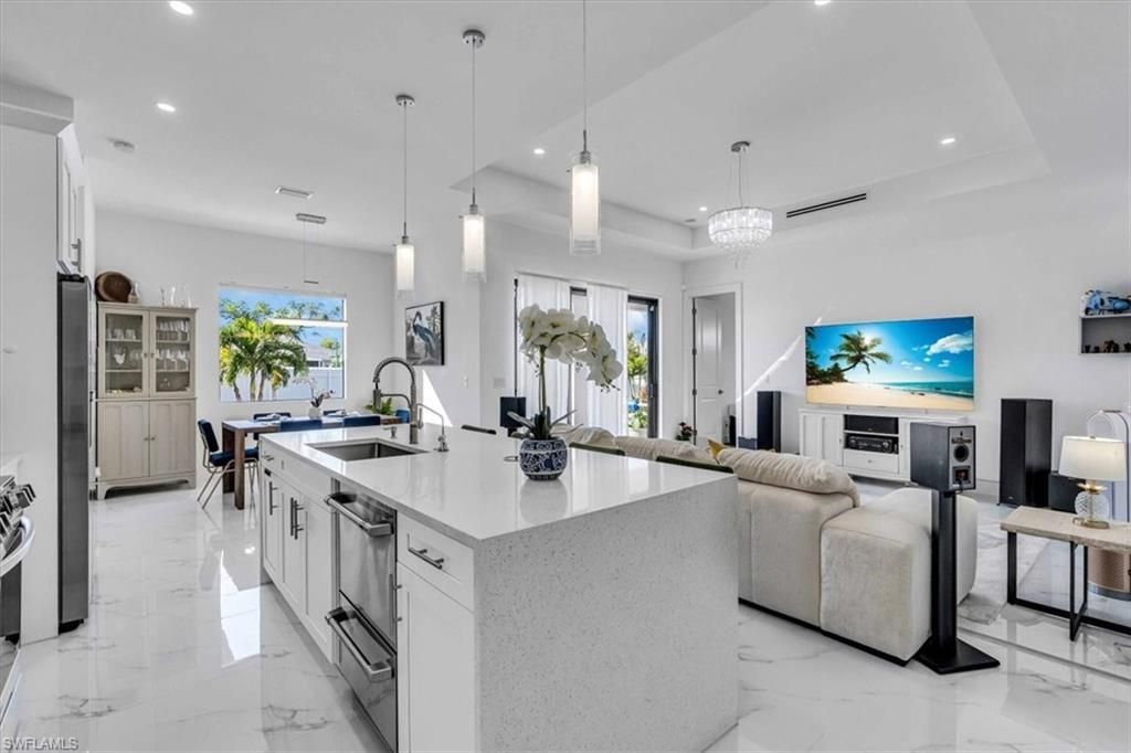 116 SE 5th Pl, Cape Coral, FL 33990 Photo